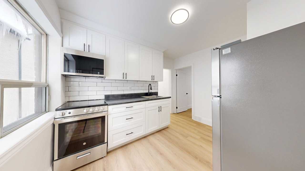 1252 Davenport Rd - Photo 5 of 30