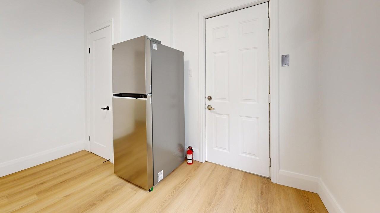 1252 Davenport Rd - Photo 6 of 30