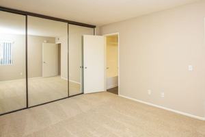 featured image of 26571 Normandale Dr