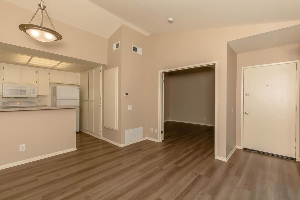 26571 Normandale Dr - Photo 6 of 50