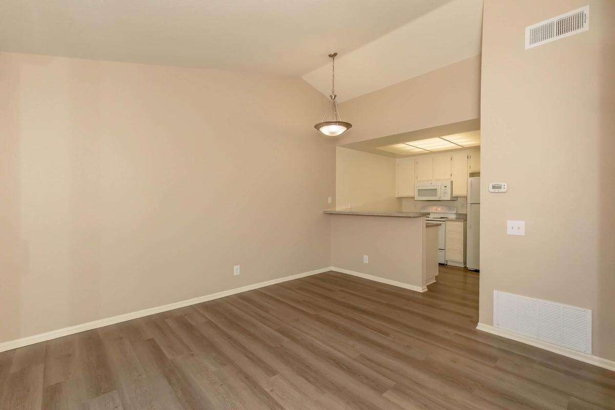 26571 Normandale Dr - Photo 5 of 50