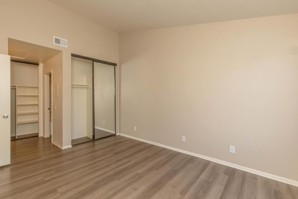 26571 Normandale Dr - Photo 5 of 50