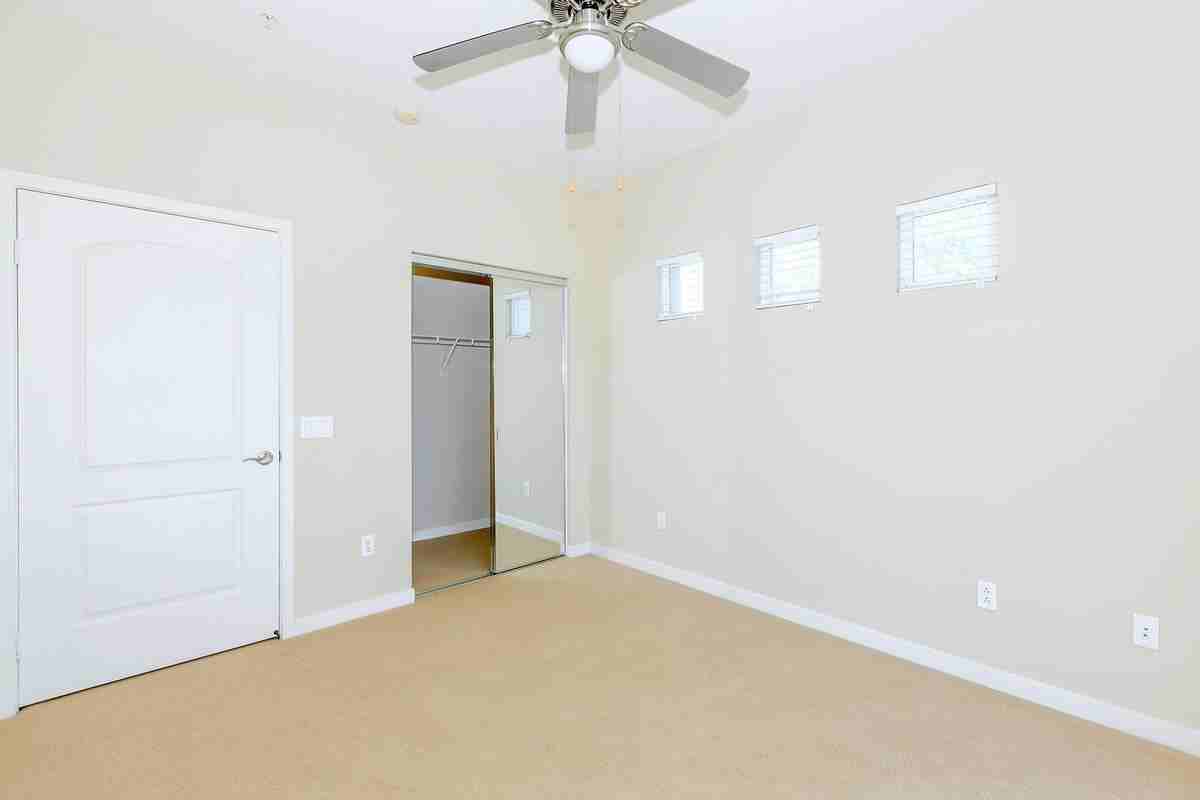 37600 College Dr - Photo 2 of 50
