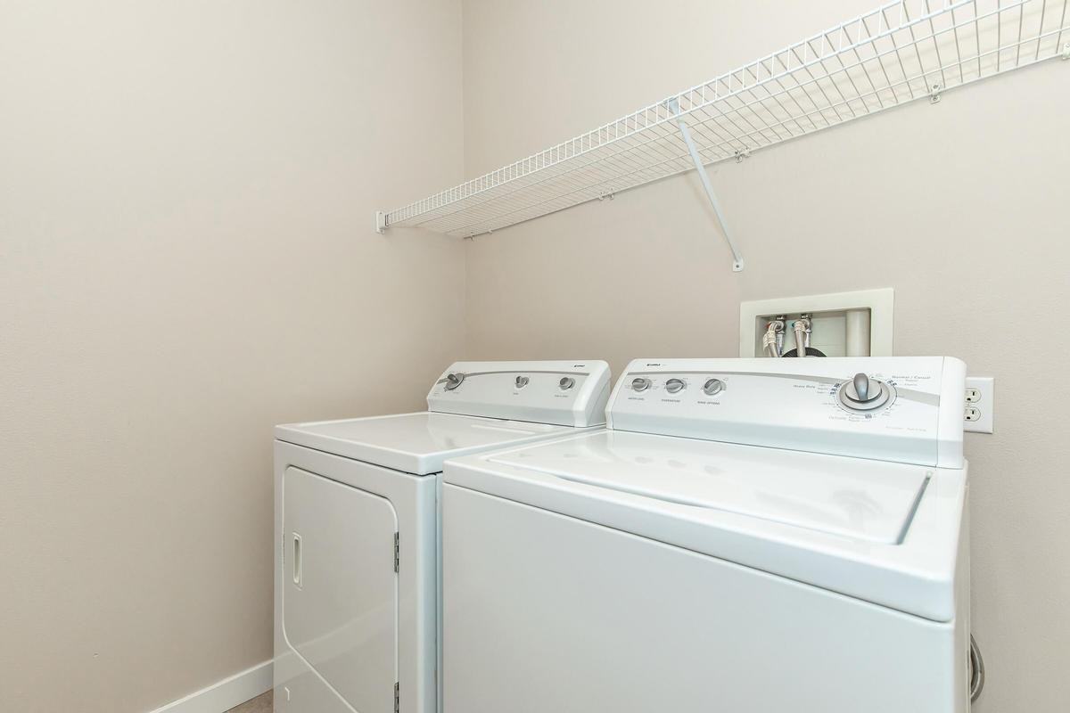 37600 College Dr - Photo 2 of 50
