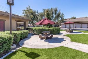 featured image of 7550 Desert Holly St