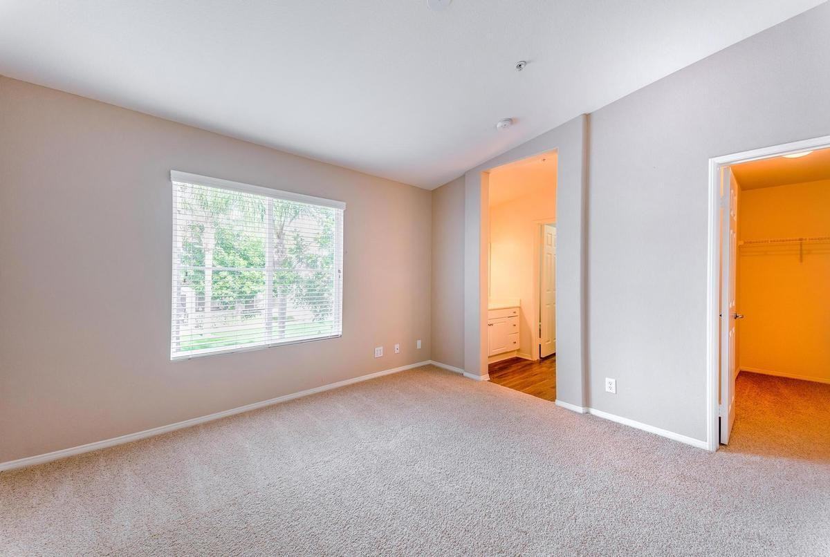 76 Mercantile Way - Photo 3 of 50