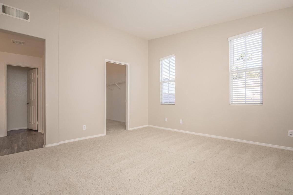 76 Mercantile Way - Photo 4 of 13