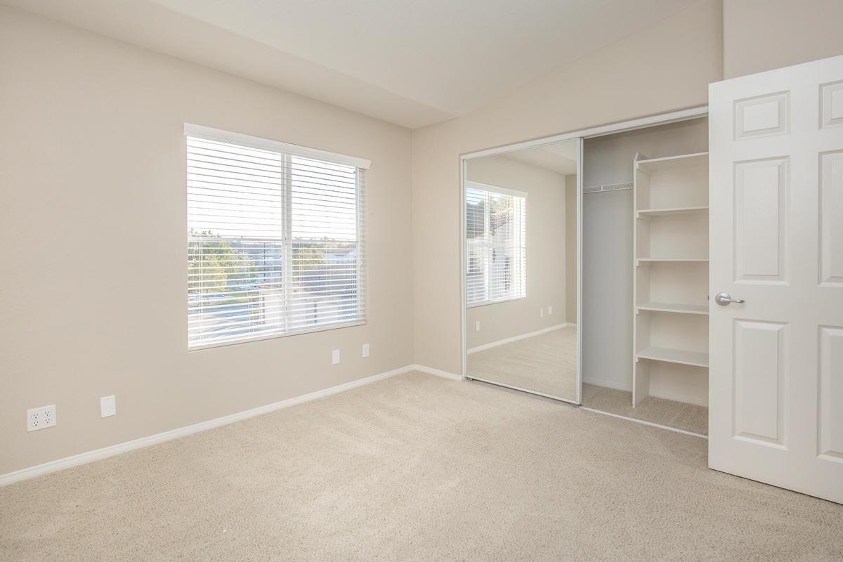 76 Mercantile Way - Photo 6 of 13