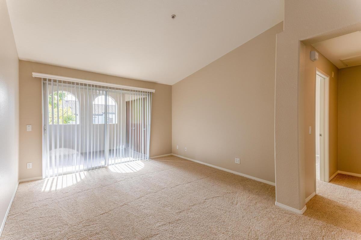 76 Mercantile Way - Photo 4 of 50