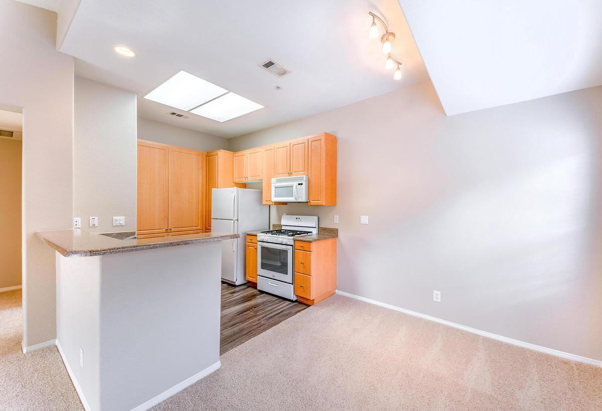 76 Mercantile Way - Photo 5 of 50