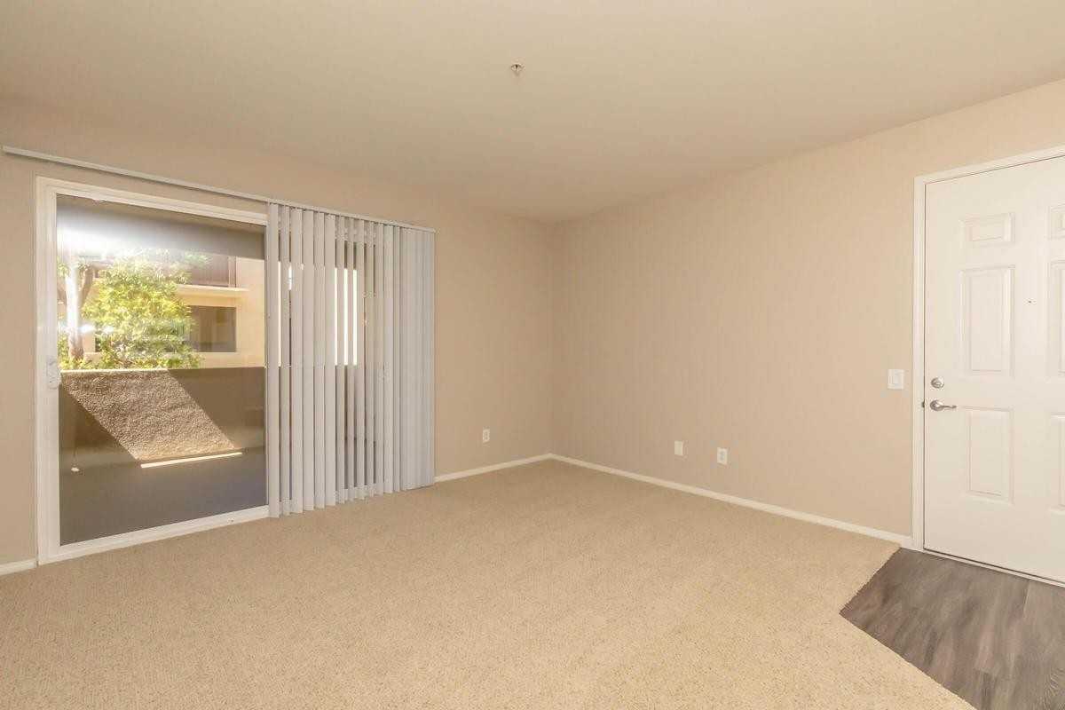 27082 Oneill Dr - Photo 2 of 13