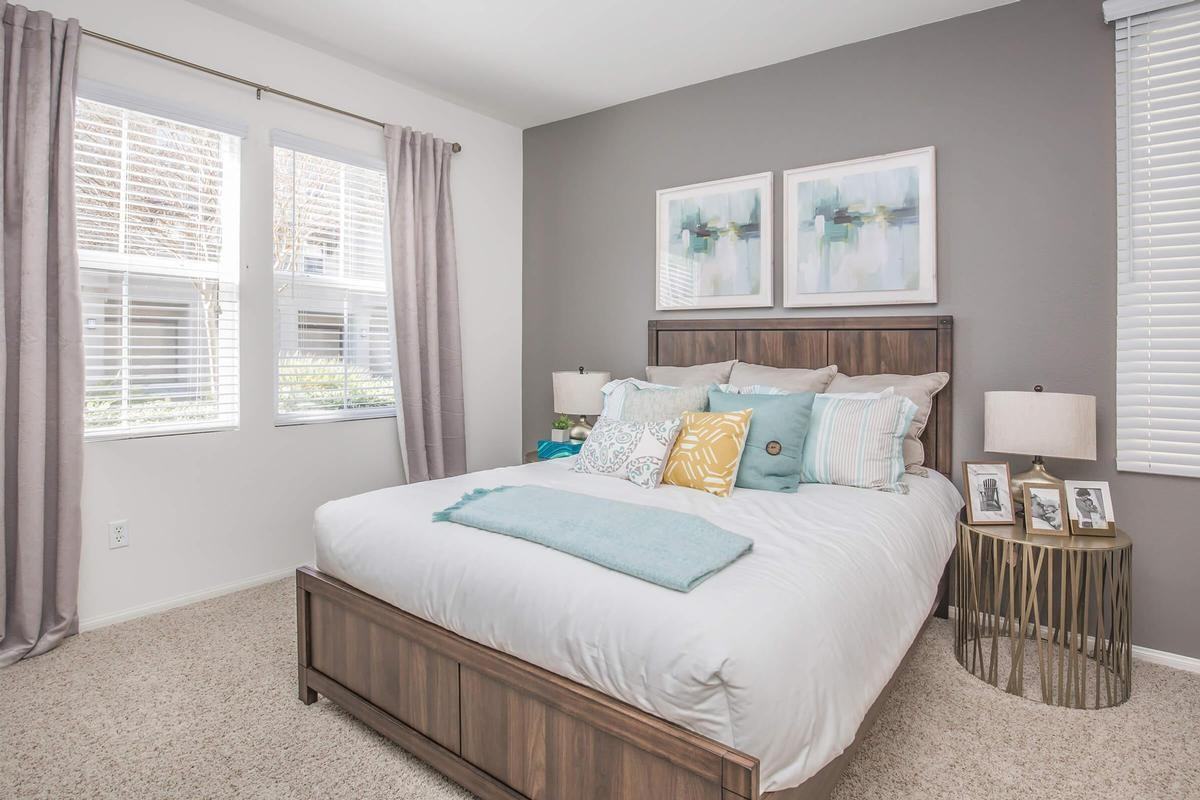 27082 Oneill Dr - Photo 6 of 15