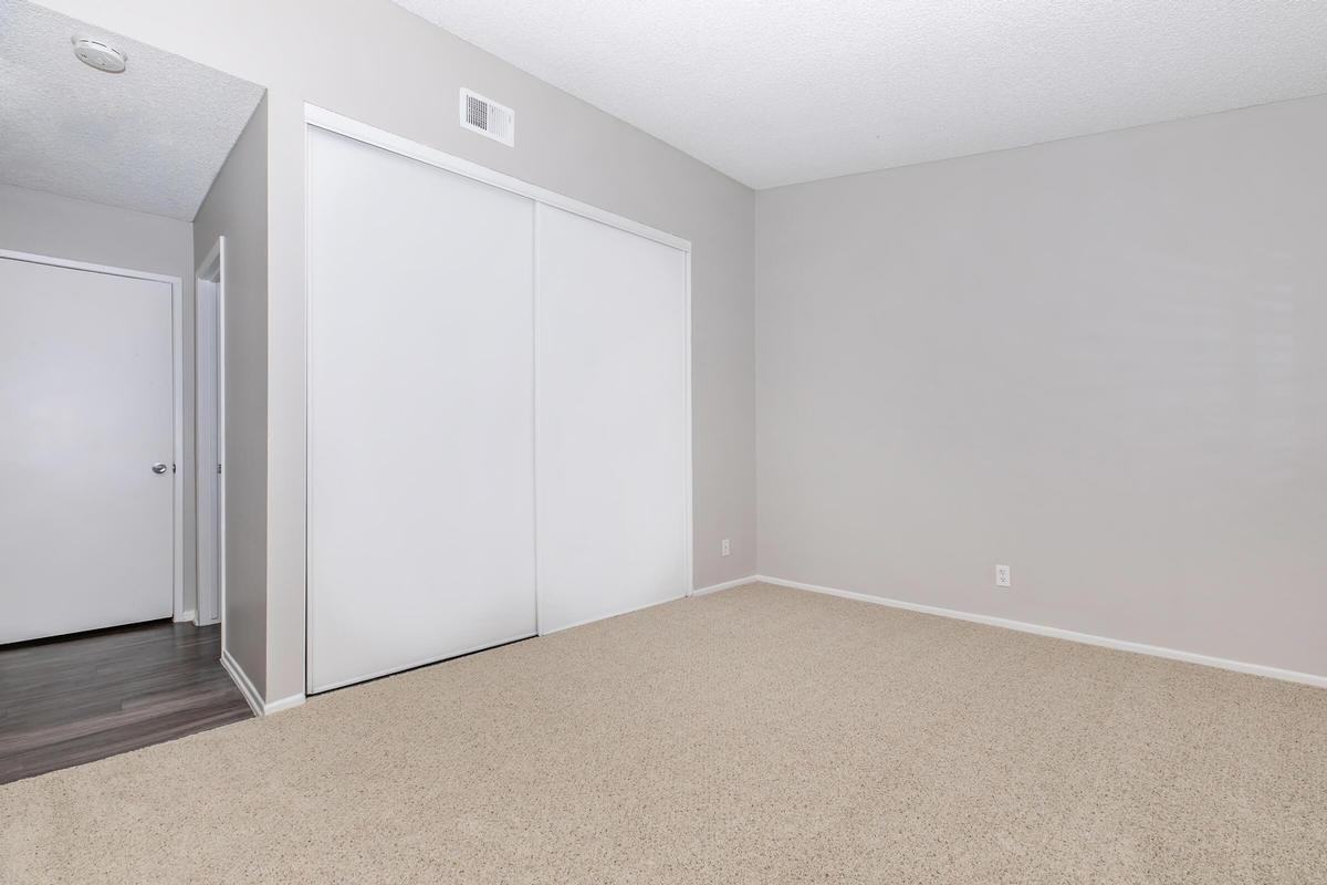 1413 San Bernardino Rd - Photo 5 of 50