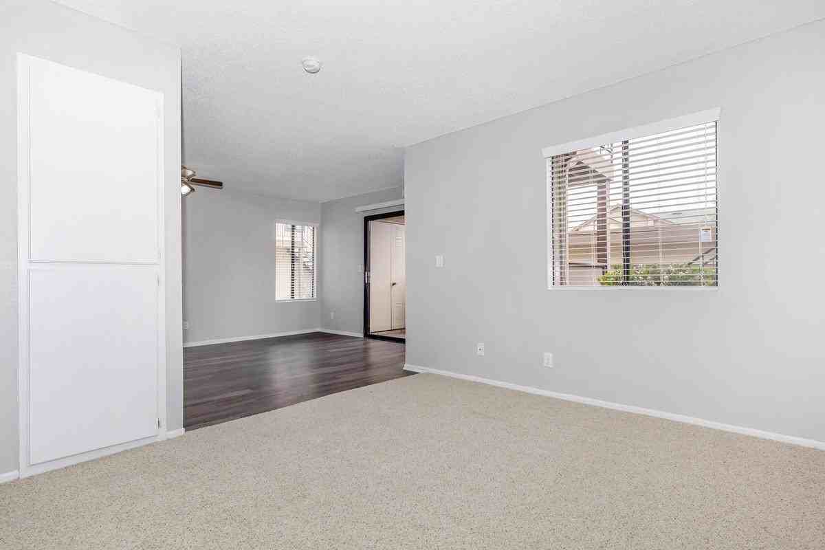 1413 San Bernardino Rd - Photo 3 of 14