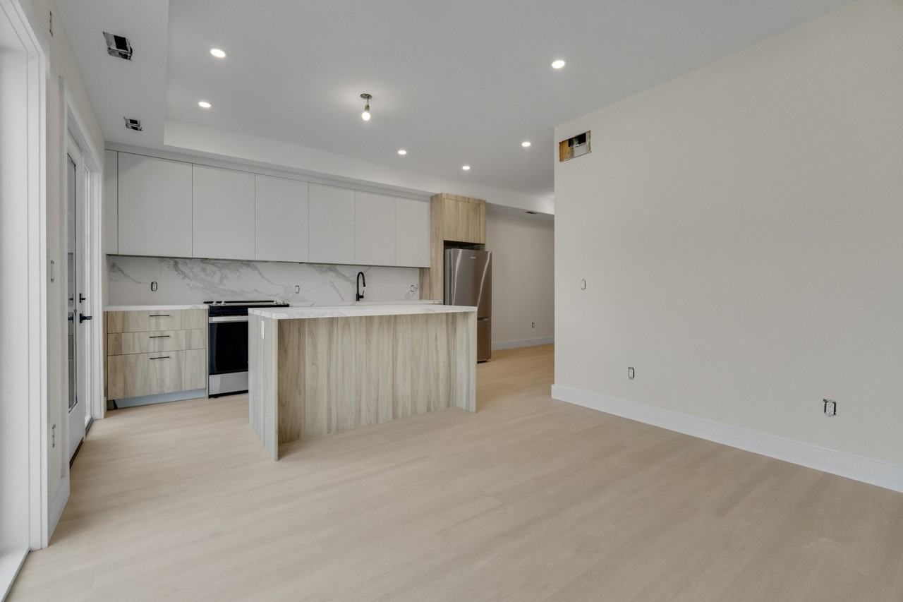 625 Harvie Avenue - Photo 6 of 21