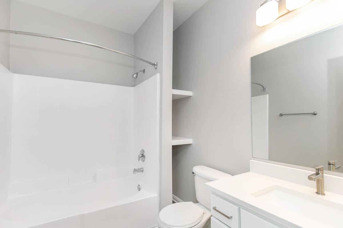 5880 Lochmoor Dr - Photo 3 of 33