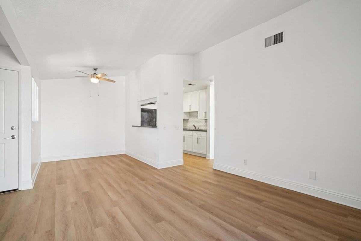 29605 Solana Way - Photo 6 of 32