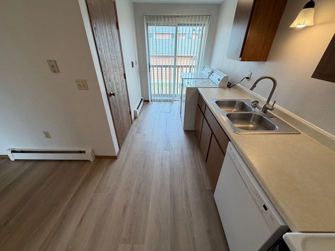 2709 Humboldt Rd - Photo 2 of 20