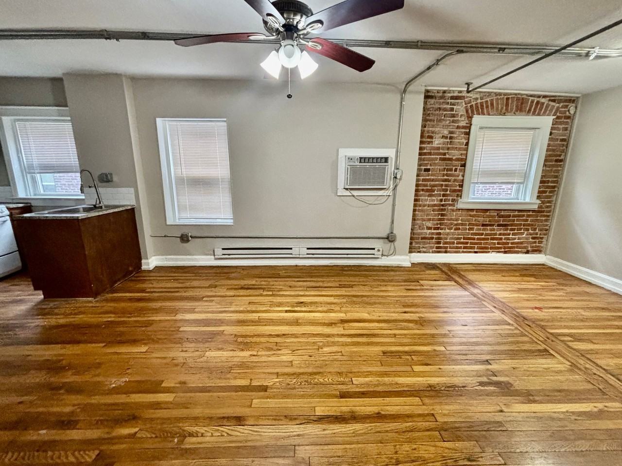 3201 Broadway - Photo 7 of 11