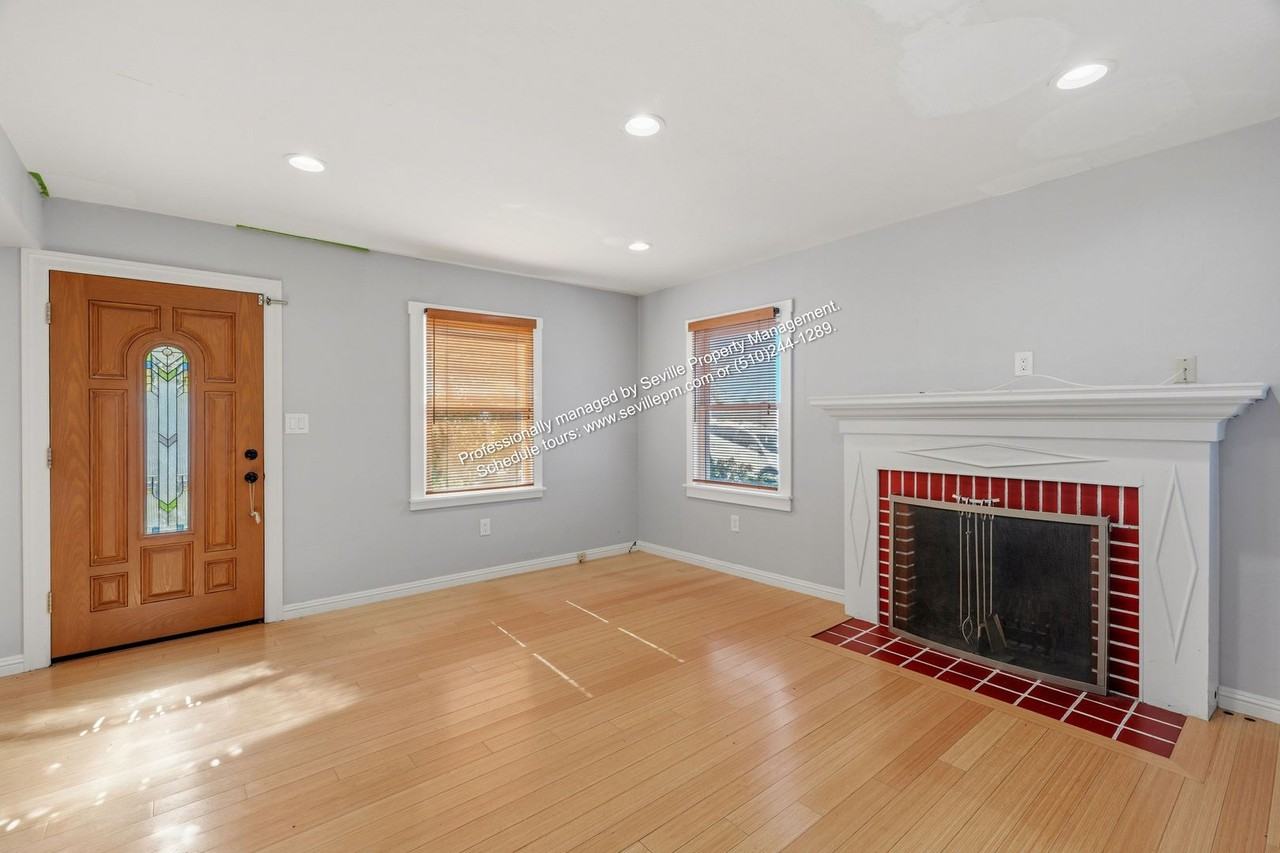 7850 Crest Ave - Photo 2 of 15