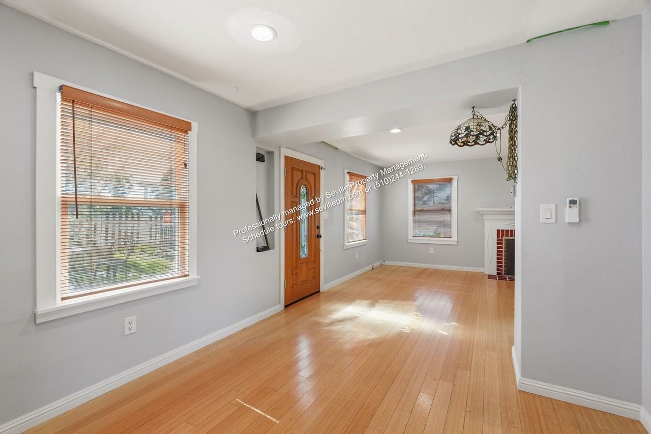 7850 Crest Ave - Photo 4 of 15