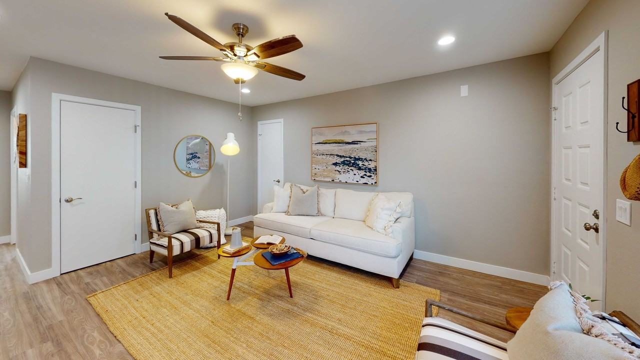 Sunnyside Apartments | Coastal Living in Imperial Beach - Photo 2 of 9