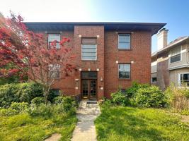 featured image of 5819 E Washington St #8