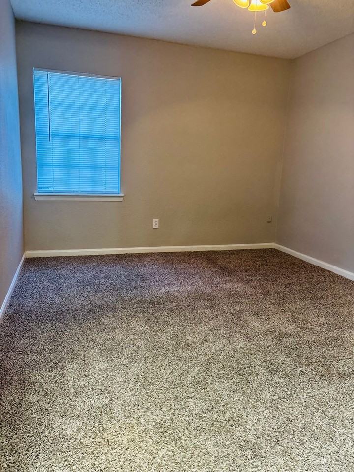 Residences At The Overlook - Photo 4 of 48