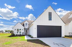 featured image of 104 Field Point Ln