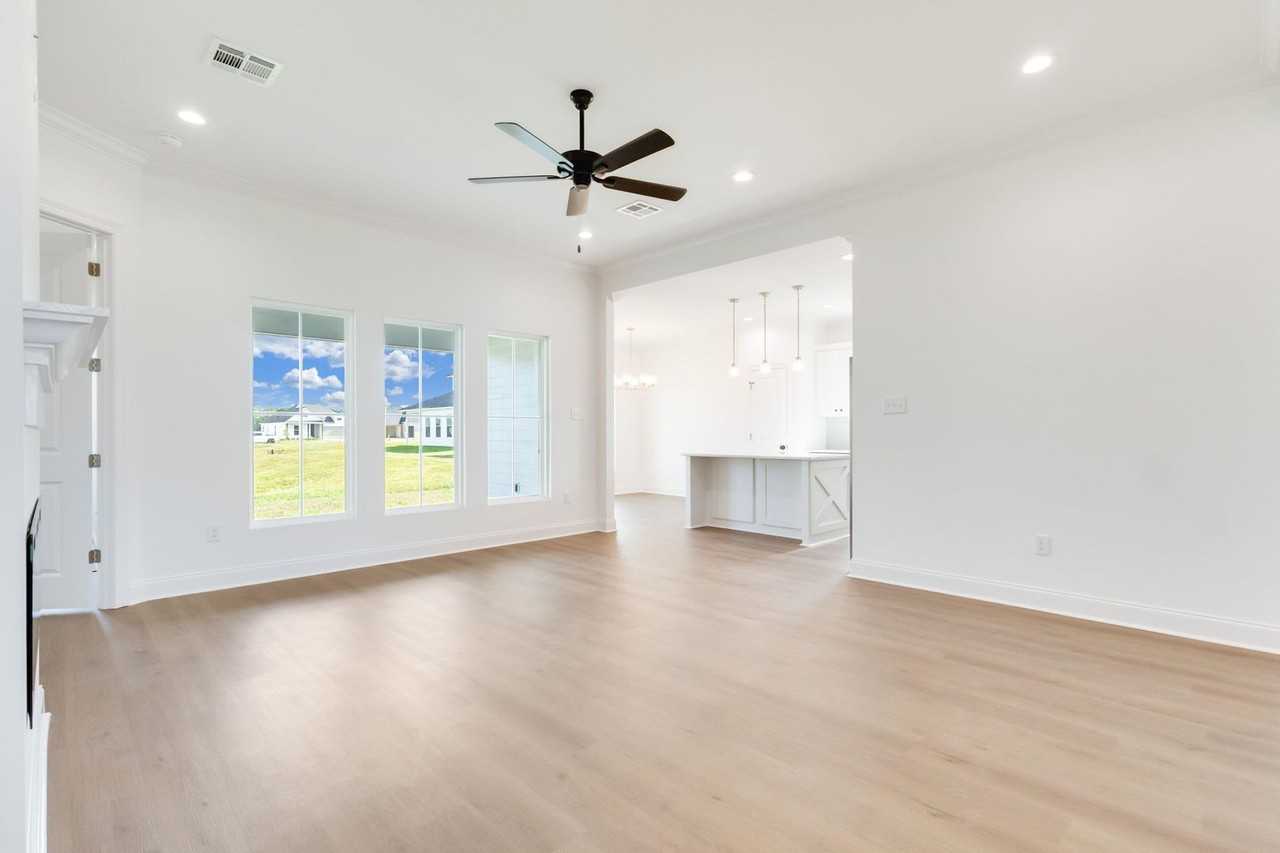 204 Benson Grove Dr - Photo 3 of 18