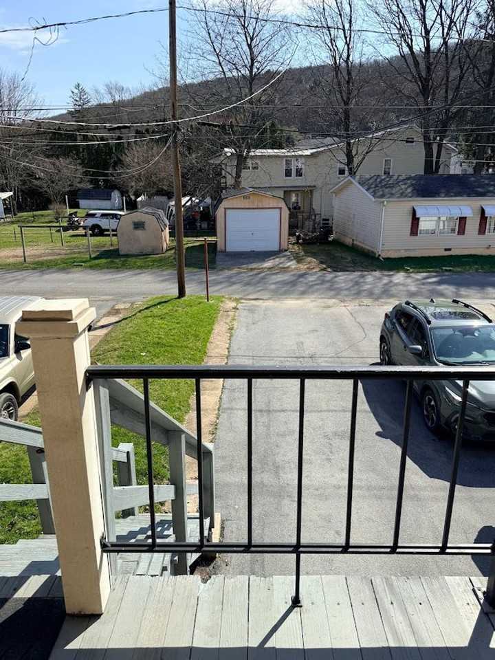 31 S Crescent St - Photo 6 of 18