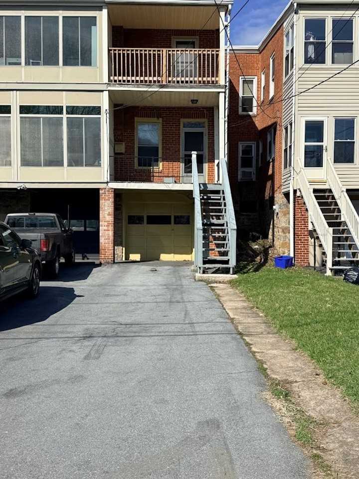 31 S Crescent St - Photo 7 of 18