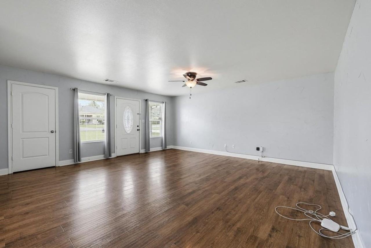 119 N Andrews Ave - Photo 7 of 31