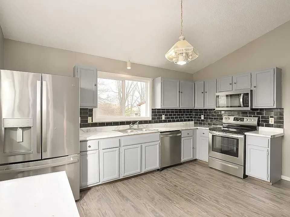 1068 122nd Avenue Northwest - Photo 4 of 15