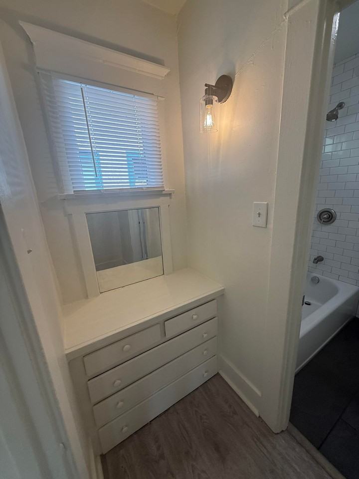 1730 E. 7th St. - Photo 7 of 7
