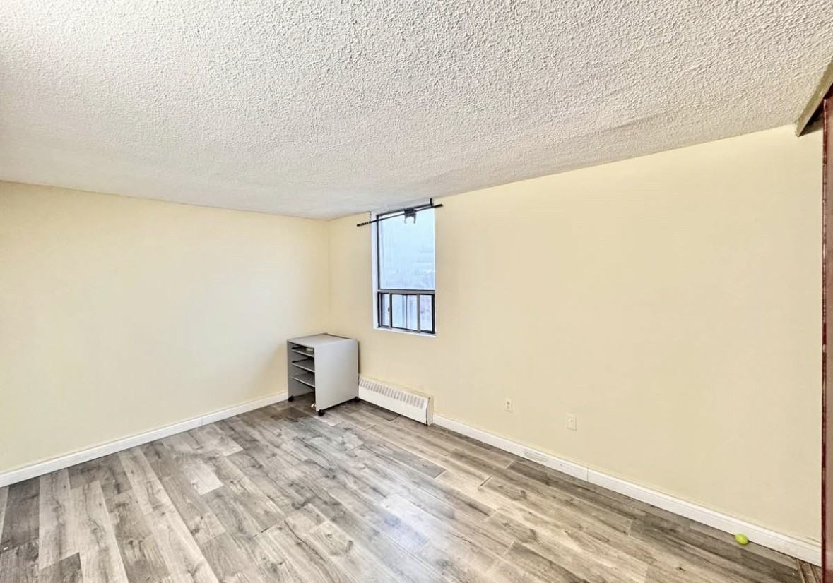 25 Sunrise Ave - Photo 5 of 14