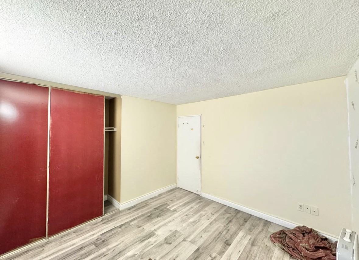 25 Sunrise Ave - Photo 6 of 14