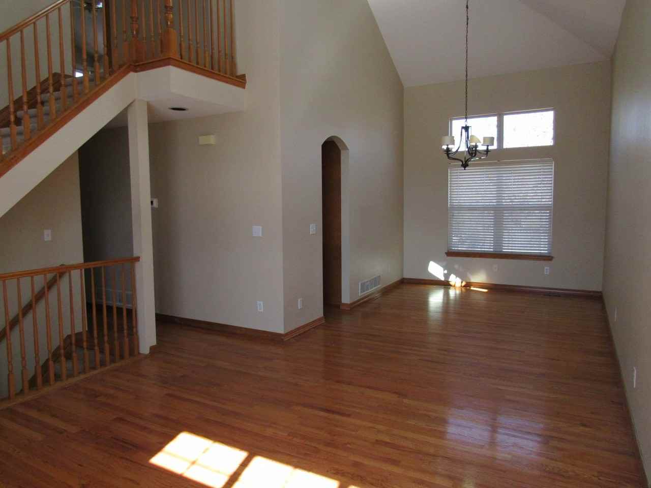 13510 High Cir - Photo 2 of 20