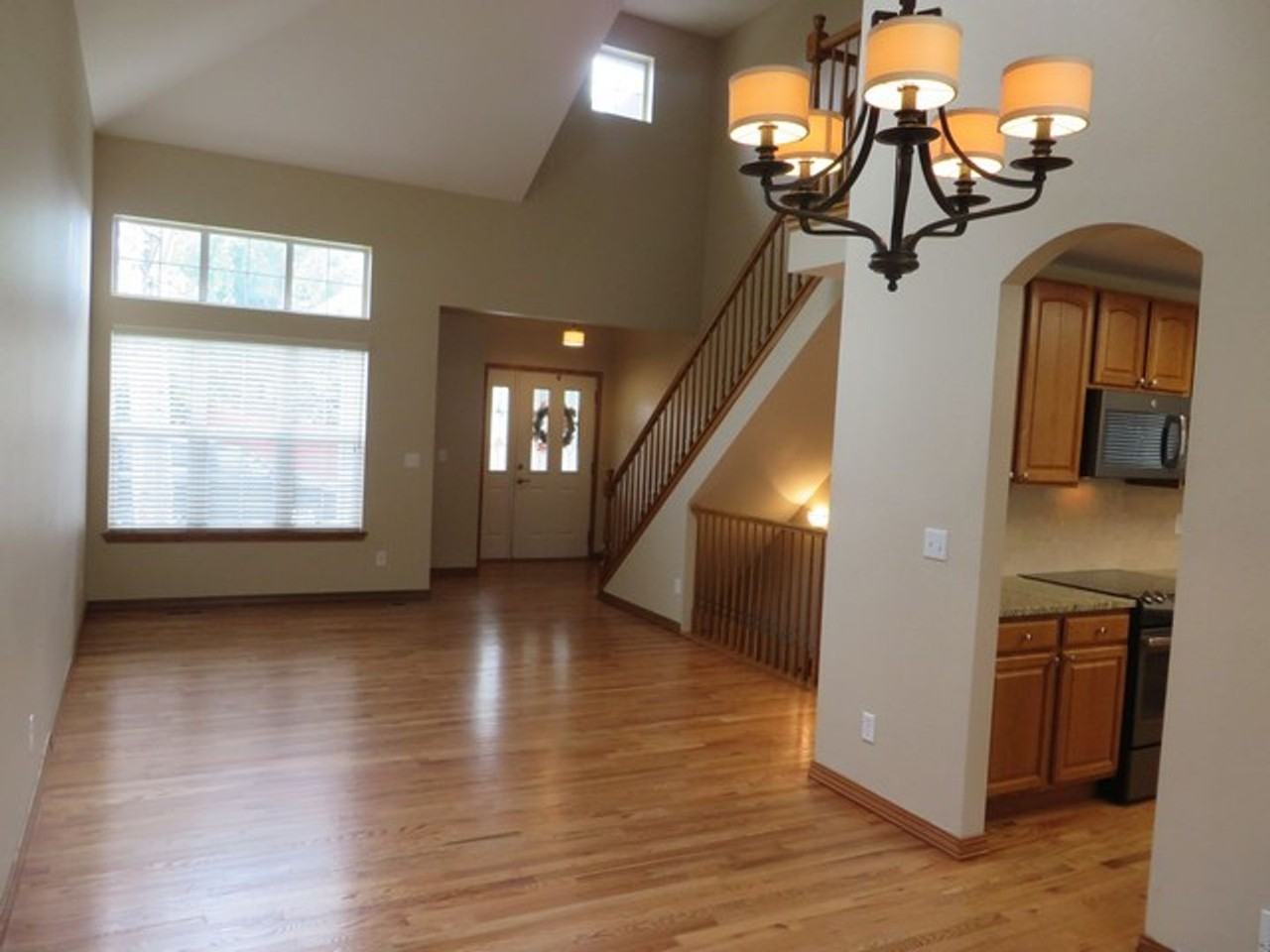 13510 High Cir - Photo 3 of 20