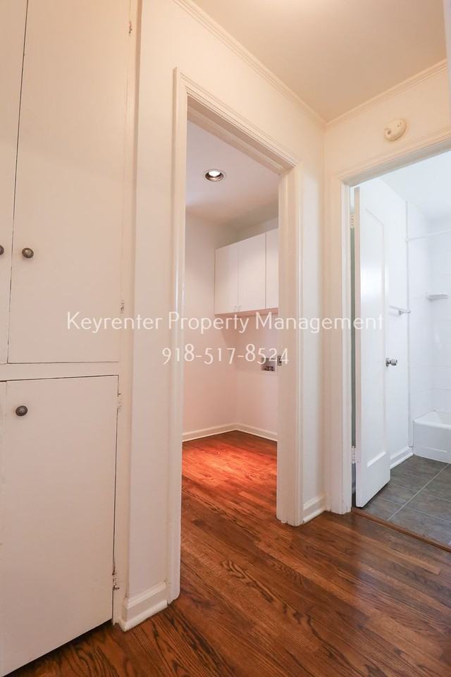 923 E 37th Pl - Photo 5 of 18