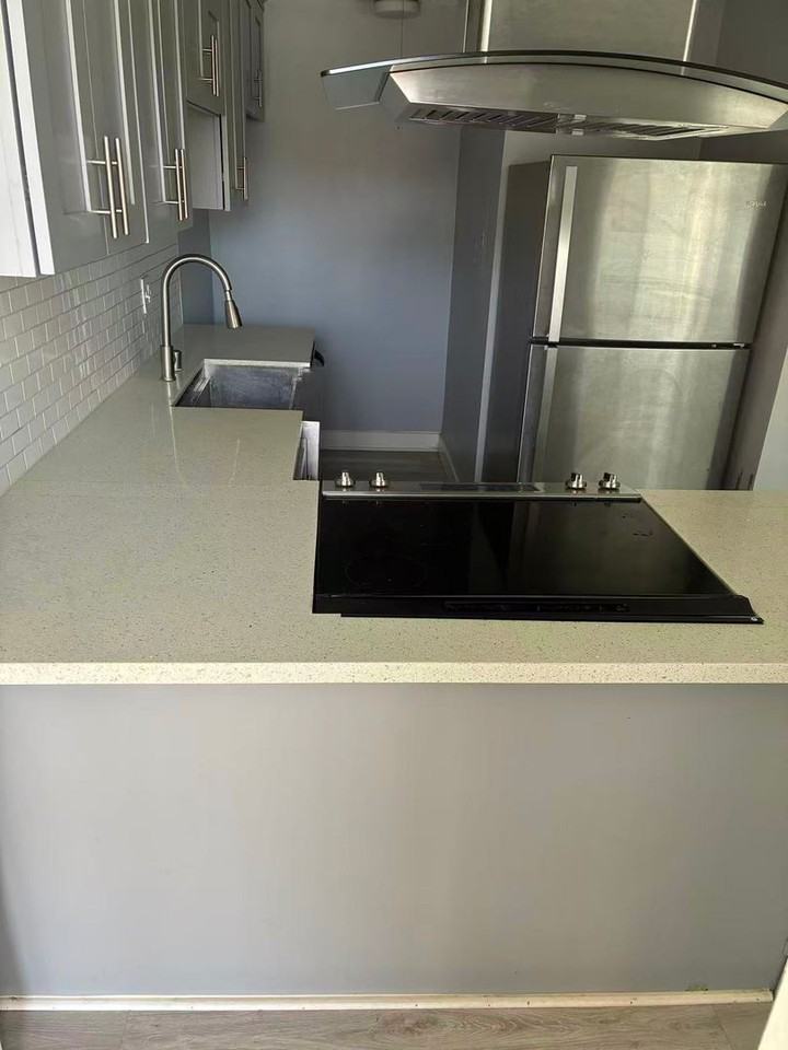 418 Almond Ave - Photo 4 of 11