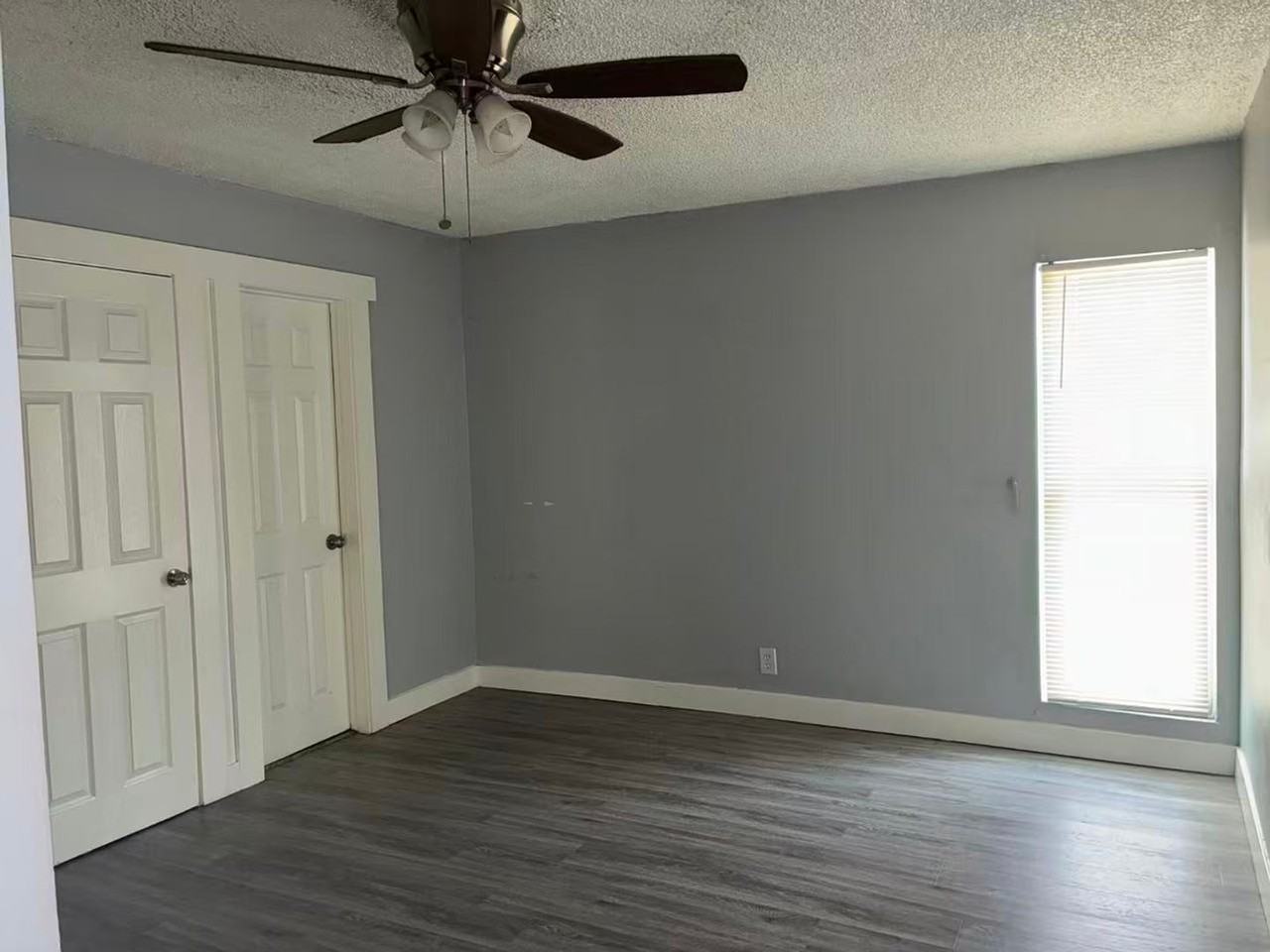 418 Almond Ave - Photo 6 of 11