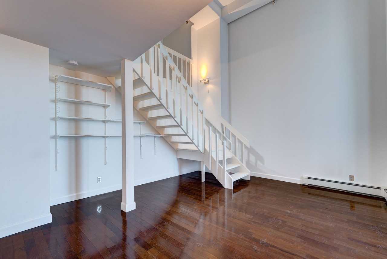 116 Court St - Photo 2 of 13