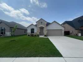 featured image of 215 Nathan Dr