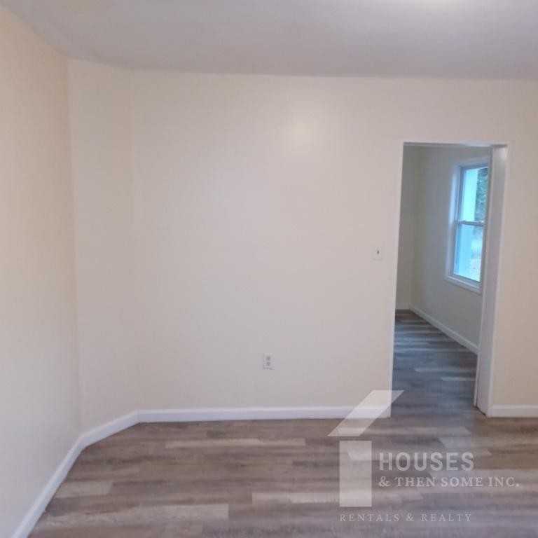 120 Owens St - Photo 7 of 15