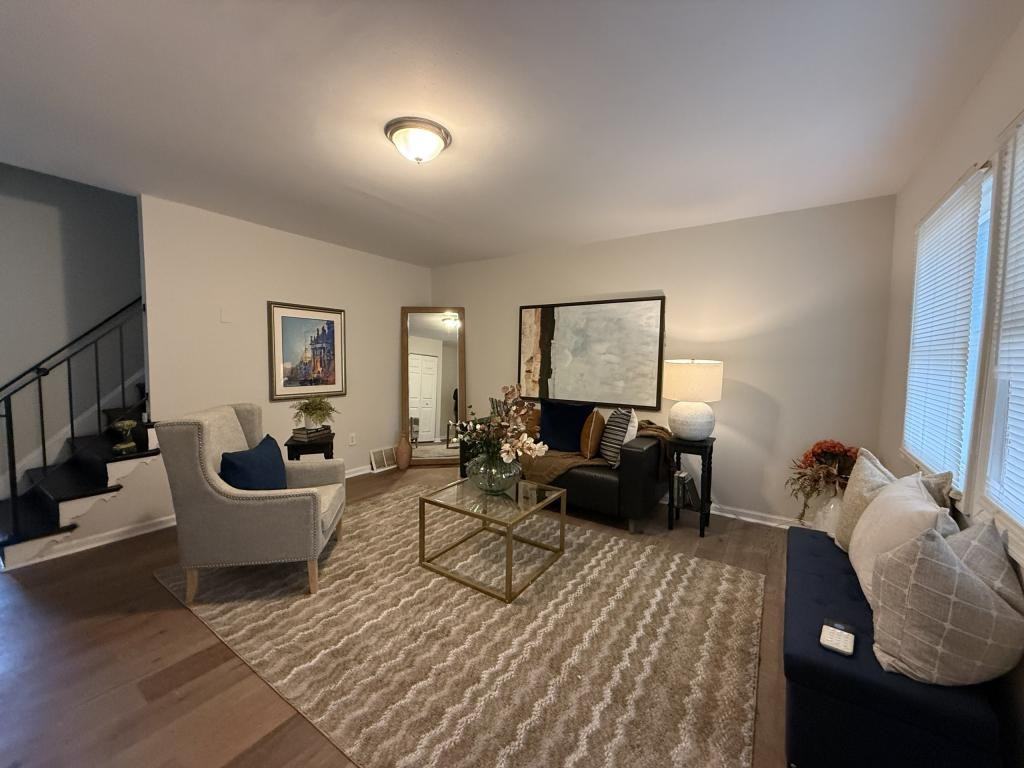 2135 Koko Ln - Photo 3 of 17