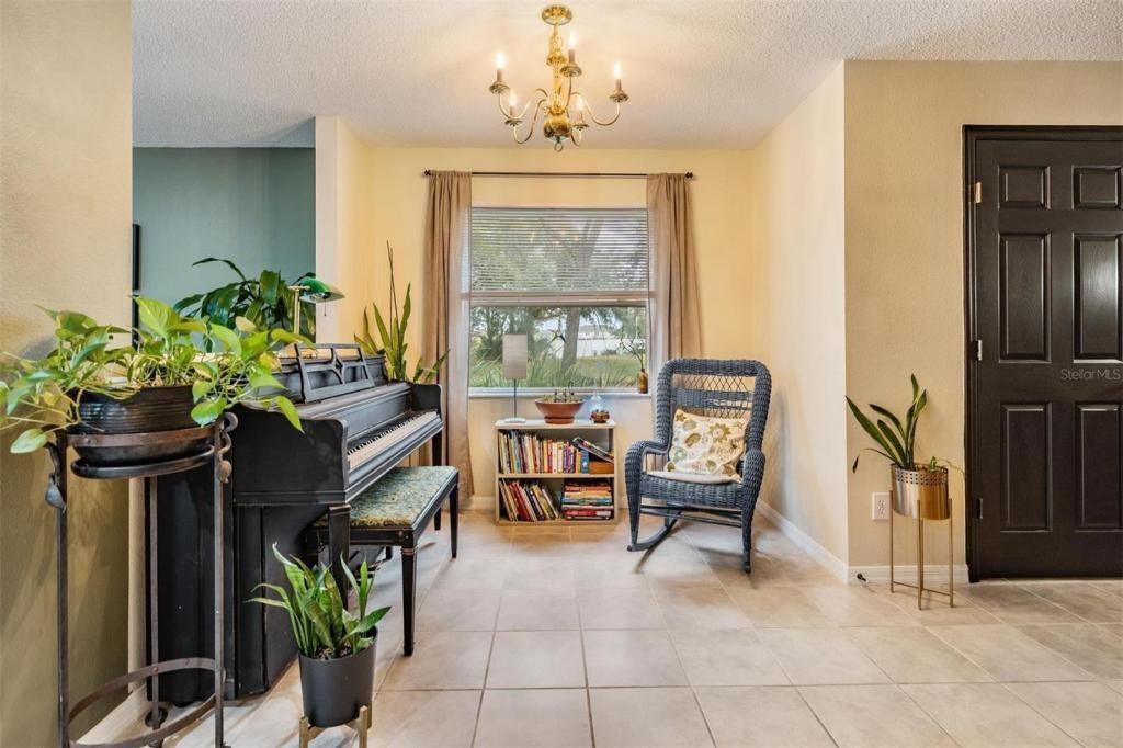 4522 Winding River Way - Photo 4 of 19