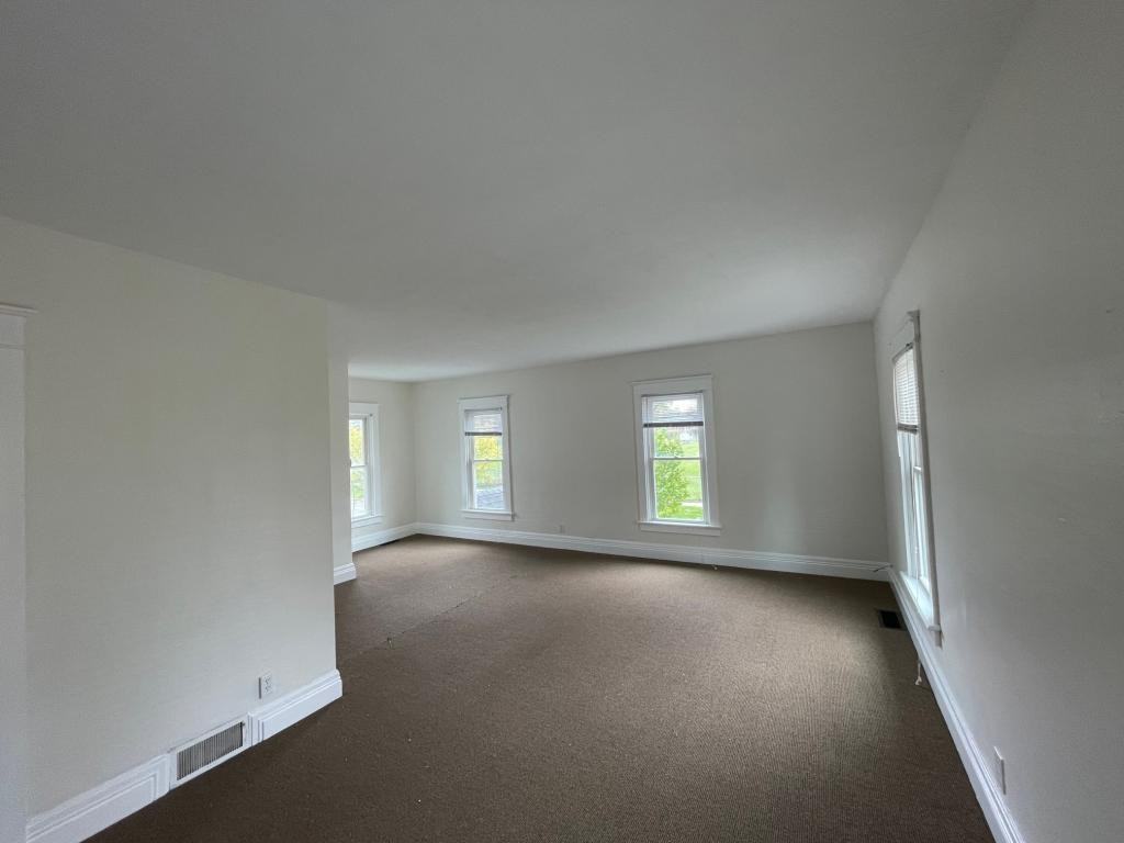 224 State St - Photo 2 of 9
