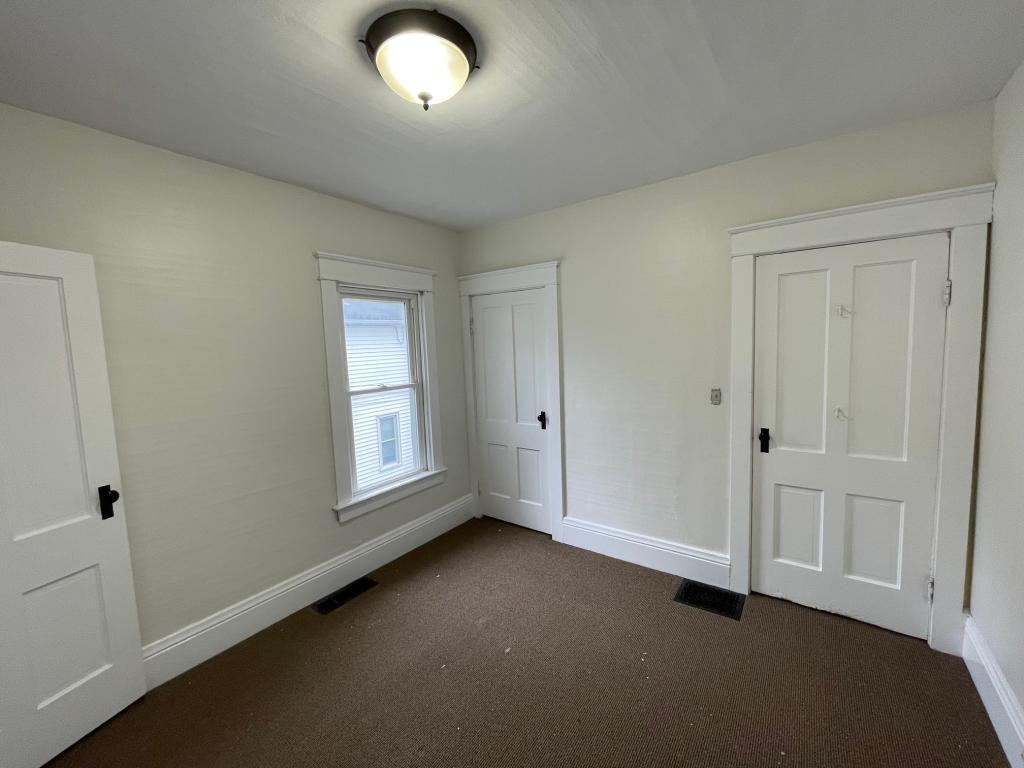 224 State St - Photo 5 of 9