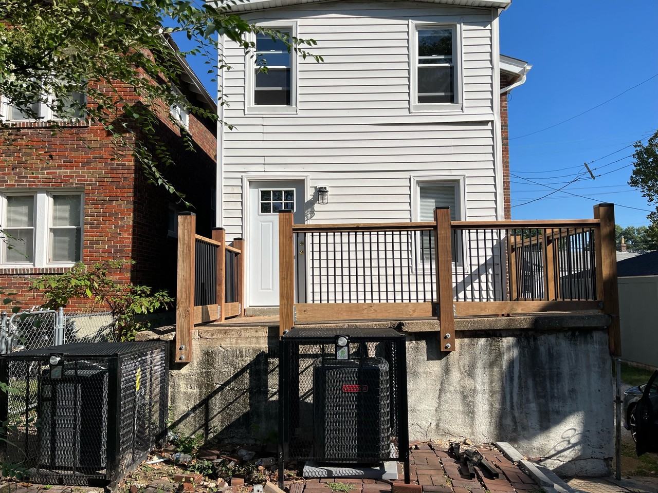 6320 Berthold Avenue #1st Flr - Photo 4 of 5